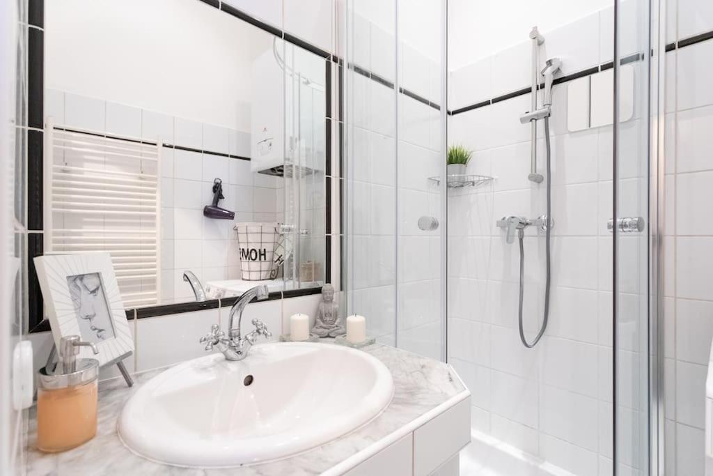 Apartament Charming & Authentic Vienna Flat - Central Located Zewnętrze zdjęcie