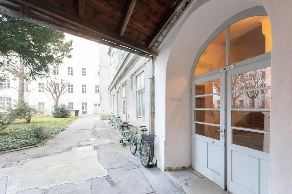 Apartament Charming & Authentic Vienna Flat - Central Located Zewnętrze zdjęcie